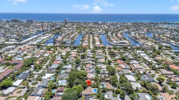 2120 NE 34th Ct, Lighthouse Point, FL 33064