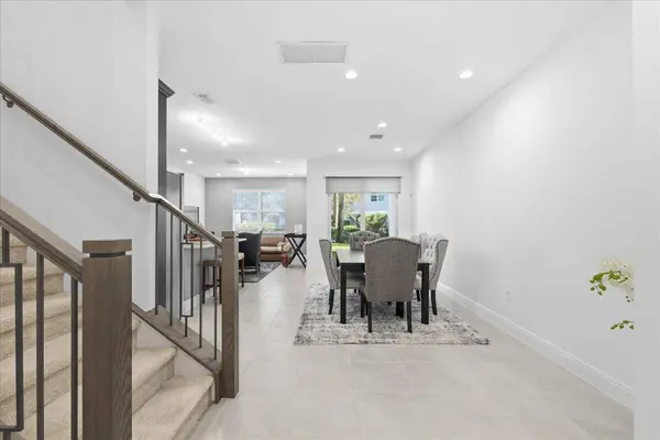 554 Sanderling CIR, Deerfield Beach, FL 33442