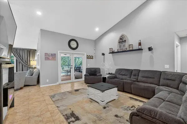 7312 NW 45th AVE, Coconut Creek, FL 33073