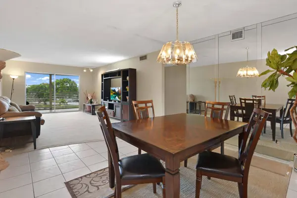 2101 Lucaya BND #D4, Coconut Creek, FL 33066
