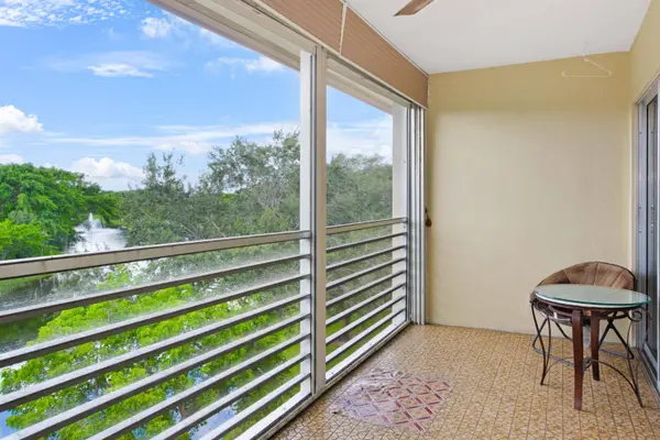 2101 Lucaya BND #D4, Coconut Creek, FL 33066