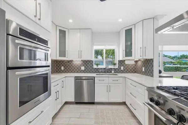 2210 NE 34TH CT, Lighthouse Point, FL 33064