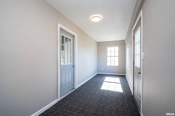 1014 S 3RD ST, Pekin, IL 61554