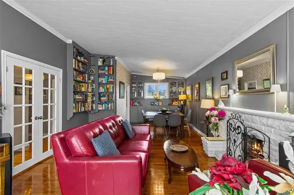 8 Wicklow Street, St Johns, NL A1B 2A7