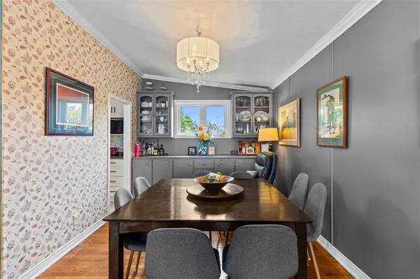 8 Wicklow Street, St Johns, NL A1B 2A7