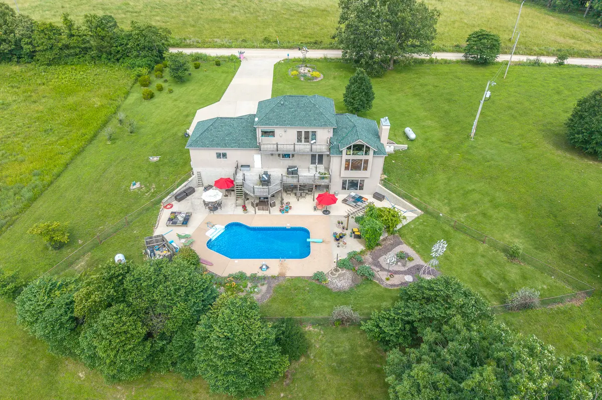 20955 Rye Ln, Richland, MO 65556-8536