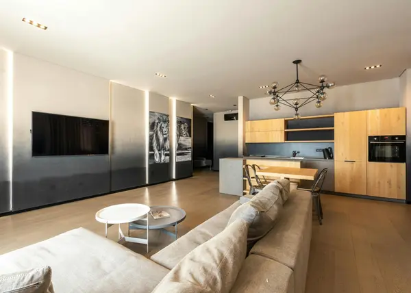 Which Real Estate Team Offers the Best Design-Focused Home Selling Service in La Jolla?,Betty Toroyan