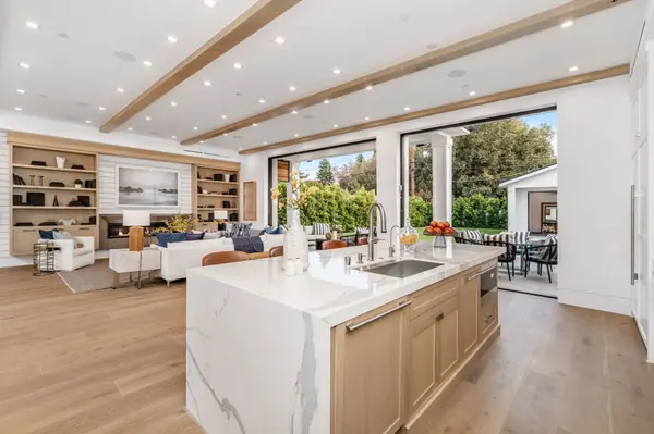 Which Real Estate Team Is Best for Luxury Buyers Who Need Negotiation Support in La Jolla?,Betty Toroyan