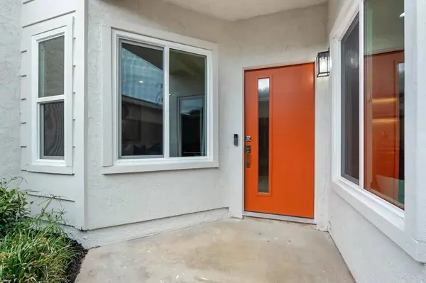 972 Sapphire Street, San Diego, CA 92109