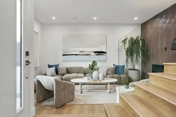 978 Sapphire Street, San Diego, CA 92109