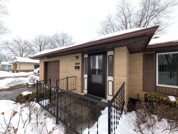 1604 27th ST, Columbus, IN 47201