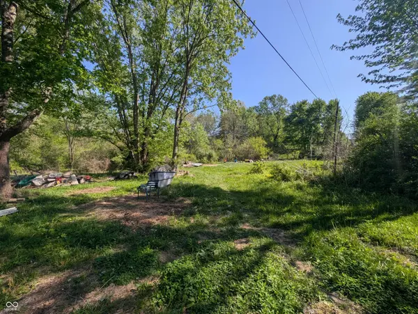 8467 Spearsville RD, Morgantown, IN 46160