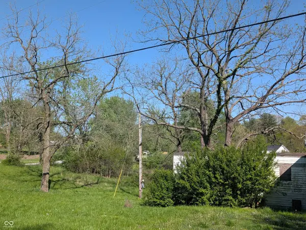 8467 Spearsville RD, Morgantown, IN 46160