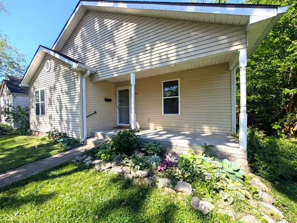 2016 Pennsylvania ST, Columbus, IN 47201
