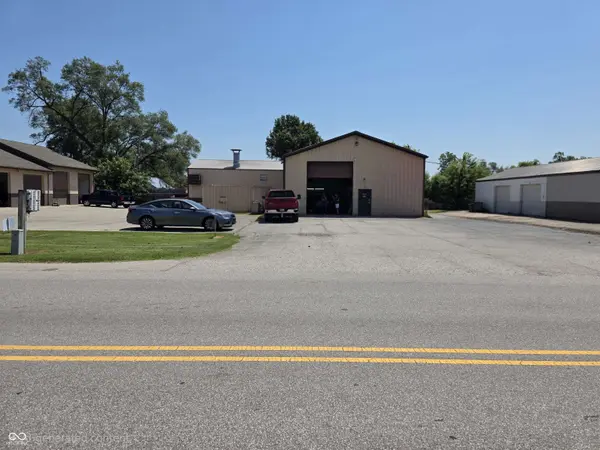 351 S Mapleton ST, Columbus, IN 47201