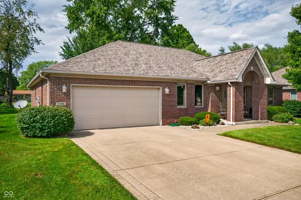 5122 Columbia DR, Columbus, IN 47203