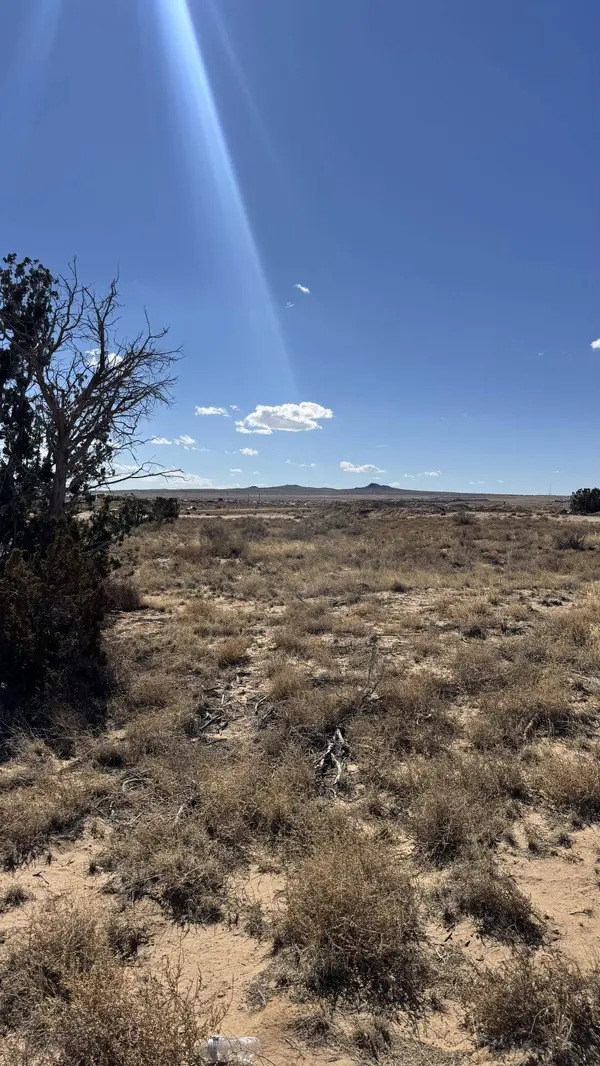 Azucena PL NW, Albuquerque, NM 87120