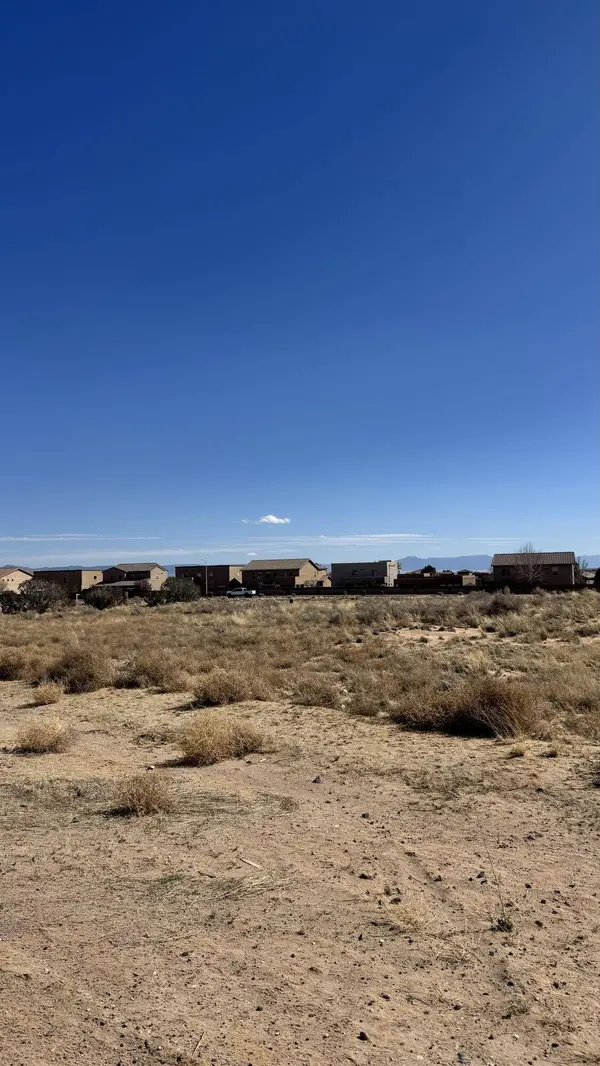 Azucena PL NW, Albuquerque, NM 87120