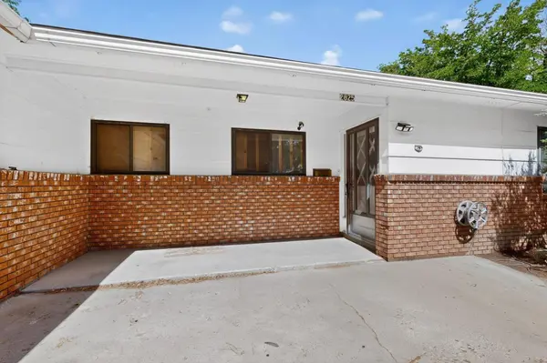 2825 Las Cruces RD NE, Albuquerque, NM 87110