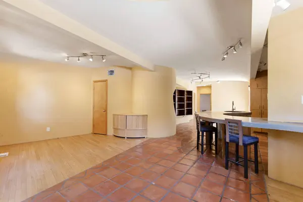 420 Aliso DR NE, Albuquerque, NM 87108