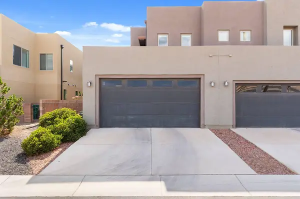 6326 Vista Del Bosque DR NW, Albuquerque, NM 87120