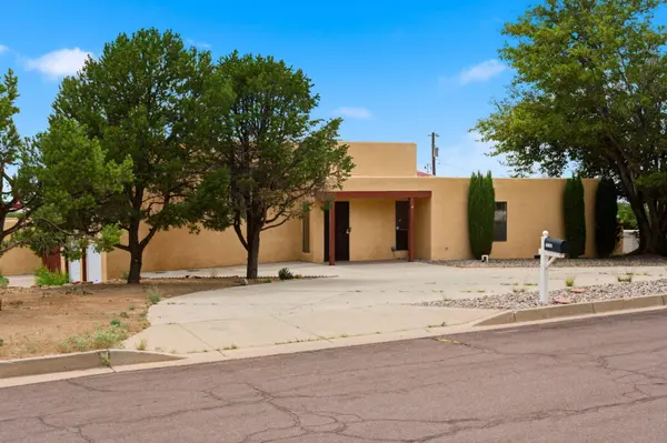 14326 Oakwood PL NE, Albuquerque, NM 87123