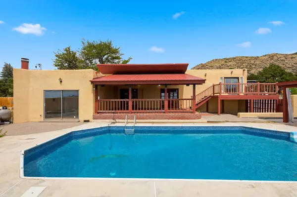 14326 Oakwood PL NE, Albuquerque, NM 87123