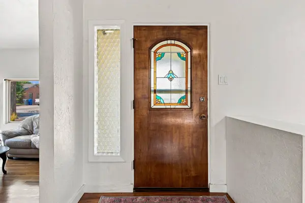 1112 Bryn Mawr DR NE, Albuquerque, NM 87106