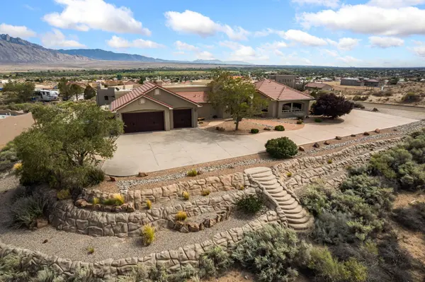 6721 Pasilla RD NE, Rio Rancho, NM 87144