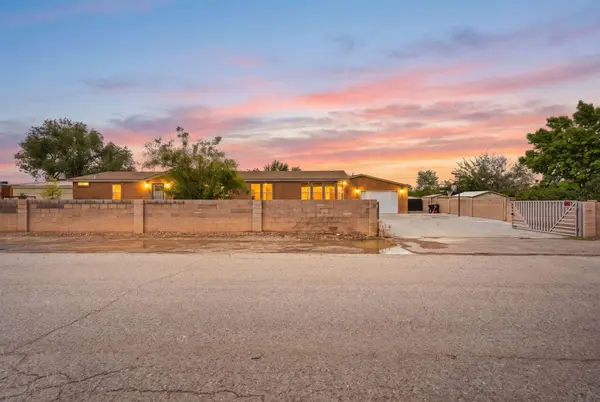 113 Hacienda RD NW, Albuquerque, NM 87114