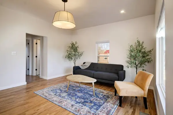 1325 8th ST NW, Albuquerque, NM 87102