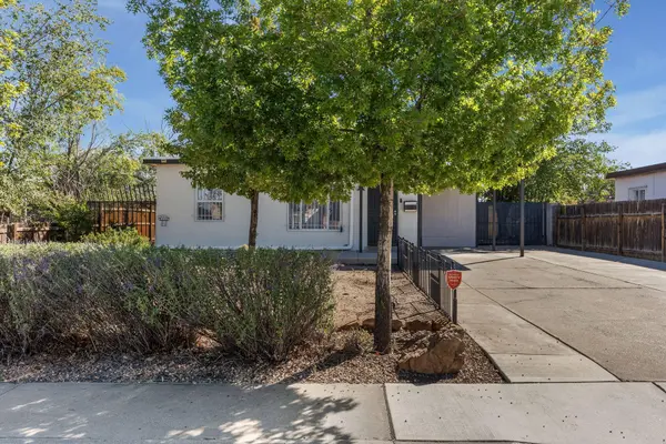 2824 Quincy ST NE, Albuquerque, NM 87110