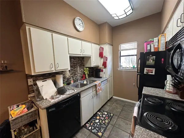106 E 30th ST #203, Austin, TX 78705