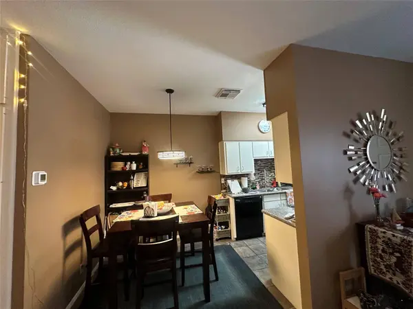 106 E 30th ST #203, Austin, TX 78705