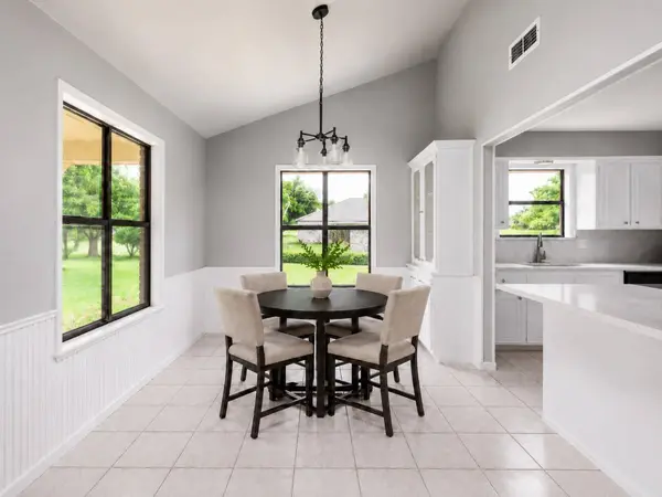 2707 North DR, Taylor, TX 76574