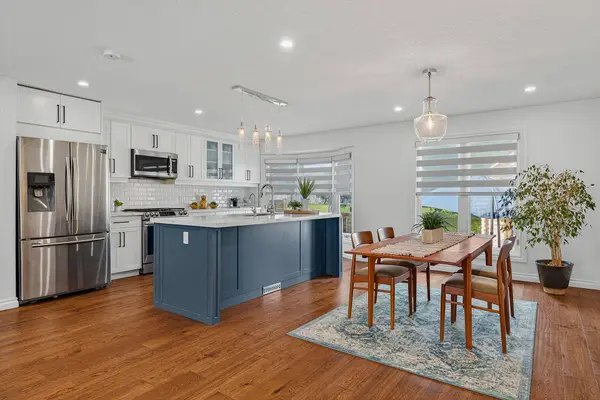 312 Faraday CT, Waterloo, ON N2L 6A6