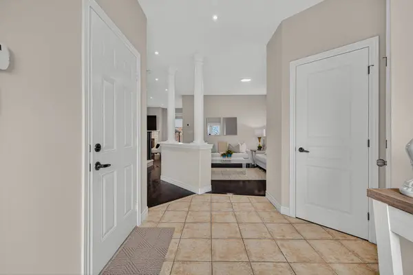 100 Garinger CRES, Hamilton, ON L0R 1C0