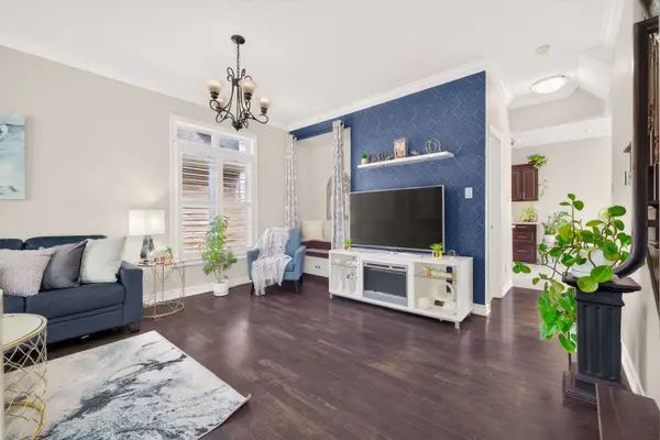 620 Munich CIR, Waterloo, ON N2V 2L6
