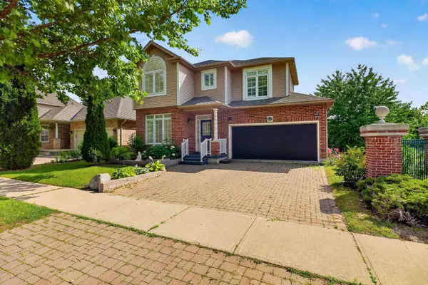 620 Munich CIR, Waterloo, ON N2V 2L6