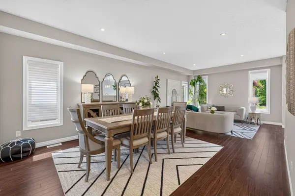 522 Woodbine AVE, Kitchener, ON N2R 1Y9