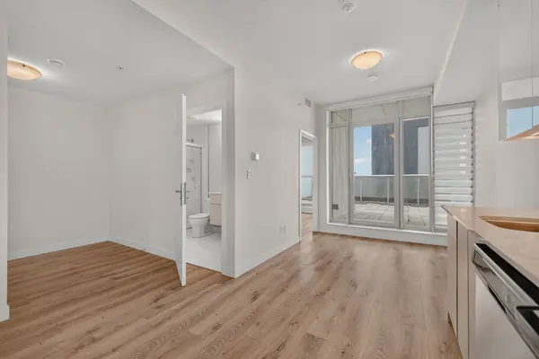60 Frederick ST #11, Kitchener, ON N2H 0C7