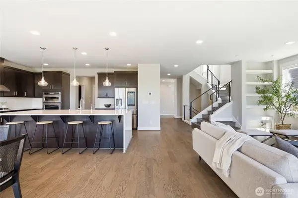 11795 155th AVE NE, Redmond, WA 98052