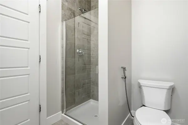 11795 155th AVE NE, Redmond, WA 98052