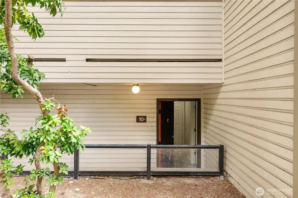 4426 147th Place NE #A-10, Bellevue, WA 98007