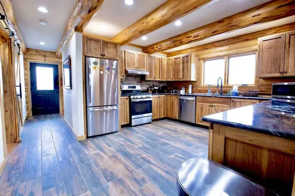 65 Spires View LN, Belfry, MT 59008