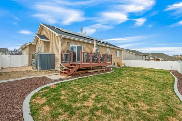 406 Roundhouse DR, Laurel, MT 59044