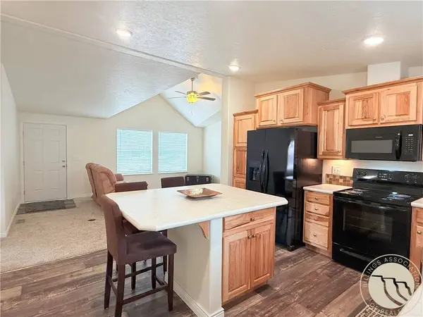 101 S 2nd ST, Roberts, MT 59070