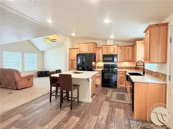 101 S 2nd ST, Roberts, MT 59070