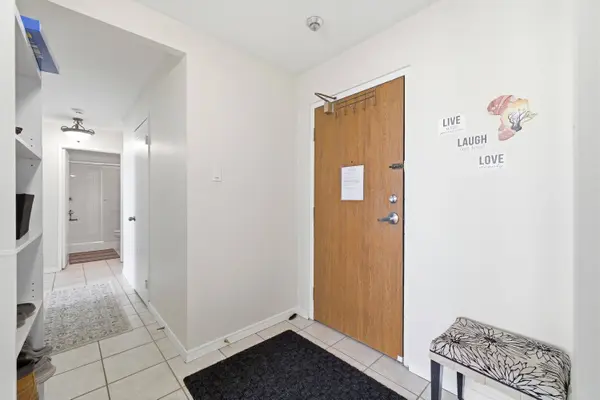 200 Jamieson Pkwy #1004, Cambridge, ON N3C 4B5