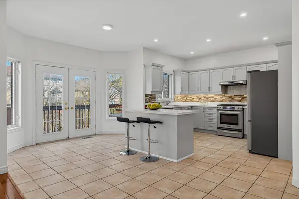 14 Hearthbridge ST, Kitchener, ON N2R 1L5